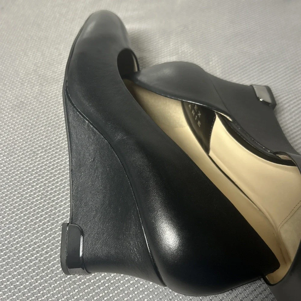 Alex Marie Womens Size 8M Pumps Heels Block‎ Heel Laela